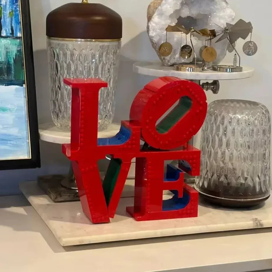 LOVE Sculpture Building Blocks Set - 791pcs